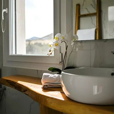 Paros Bespoke Residence - Spacious Private Retreat Apartment *